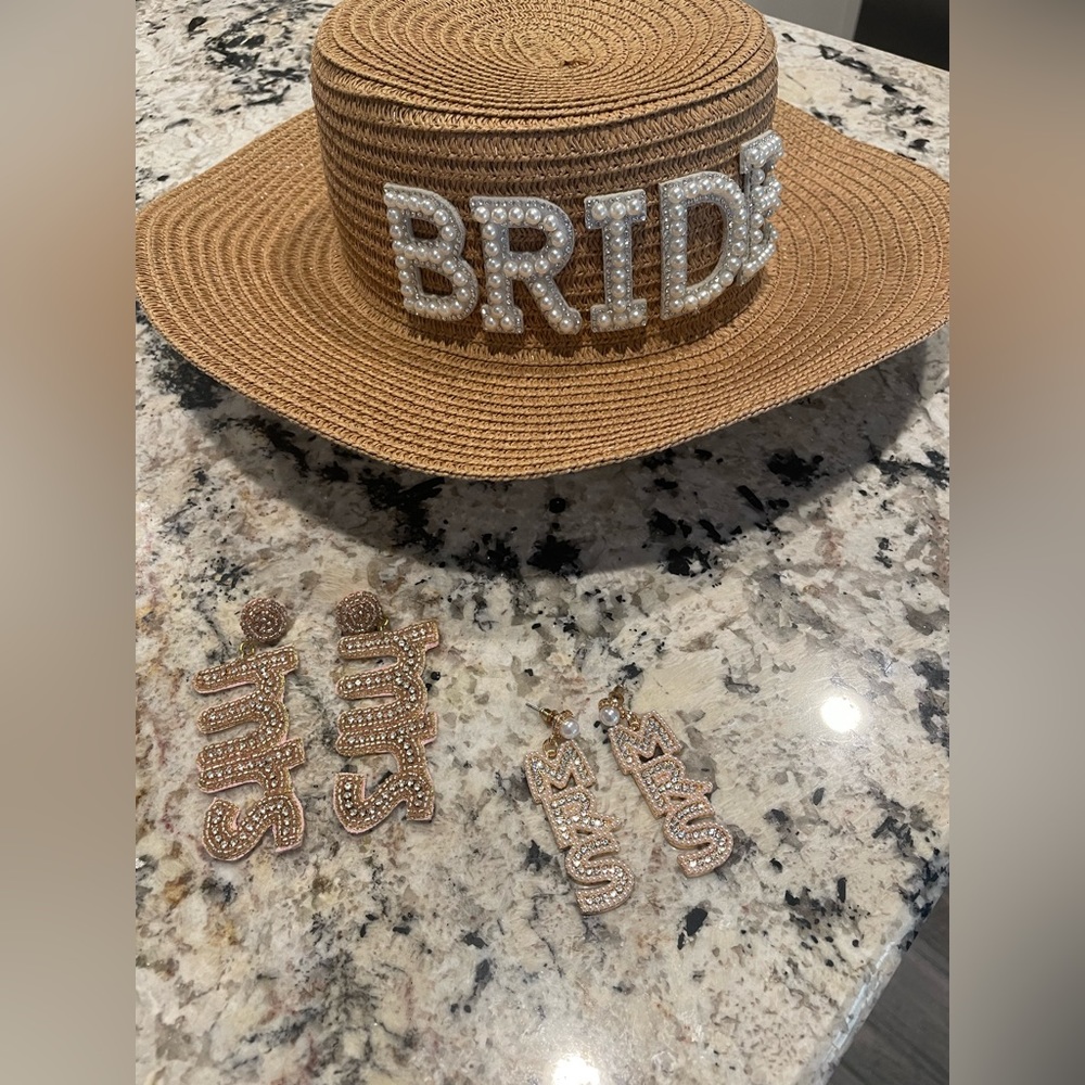 Bride and Mrs earrings and hat (two pairs of earrings) and one beach hat 🤍